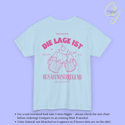 Bachelorette Shirt JGA T-Shirt - Die Lage ist besäufniserregend Sie heiratet