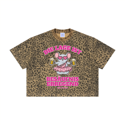 Mallemaus Shirt Malle Maus - Die Lage ist besäufniserregend Unisex Leopard Print Boxy T-Shirt