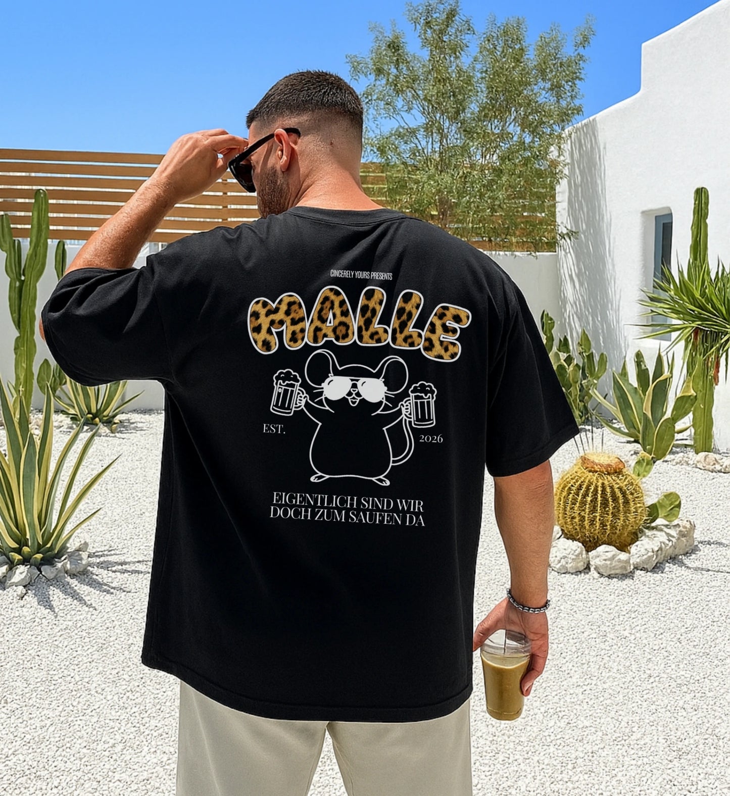 Personalisierbares JGA Frauen Shirt im angesagten Leopard Trash Chic Design von Cincerely Yours ideal fuer den unvergesslichen Girls Trip nach Mallorca