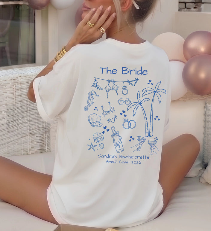 Detaillierte Nahaufnahme des handgezeichneten Doodle-Motivs auf einem hochwertigen und personalisierten Custom Hen Party T-Shirt für Bridesmaid-Boxen.