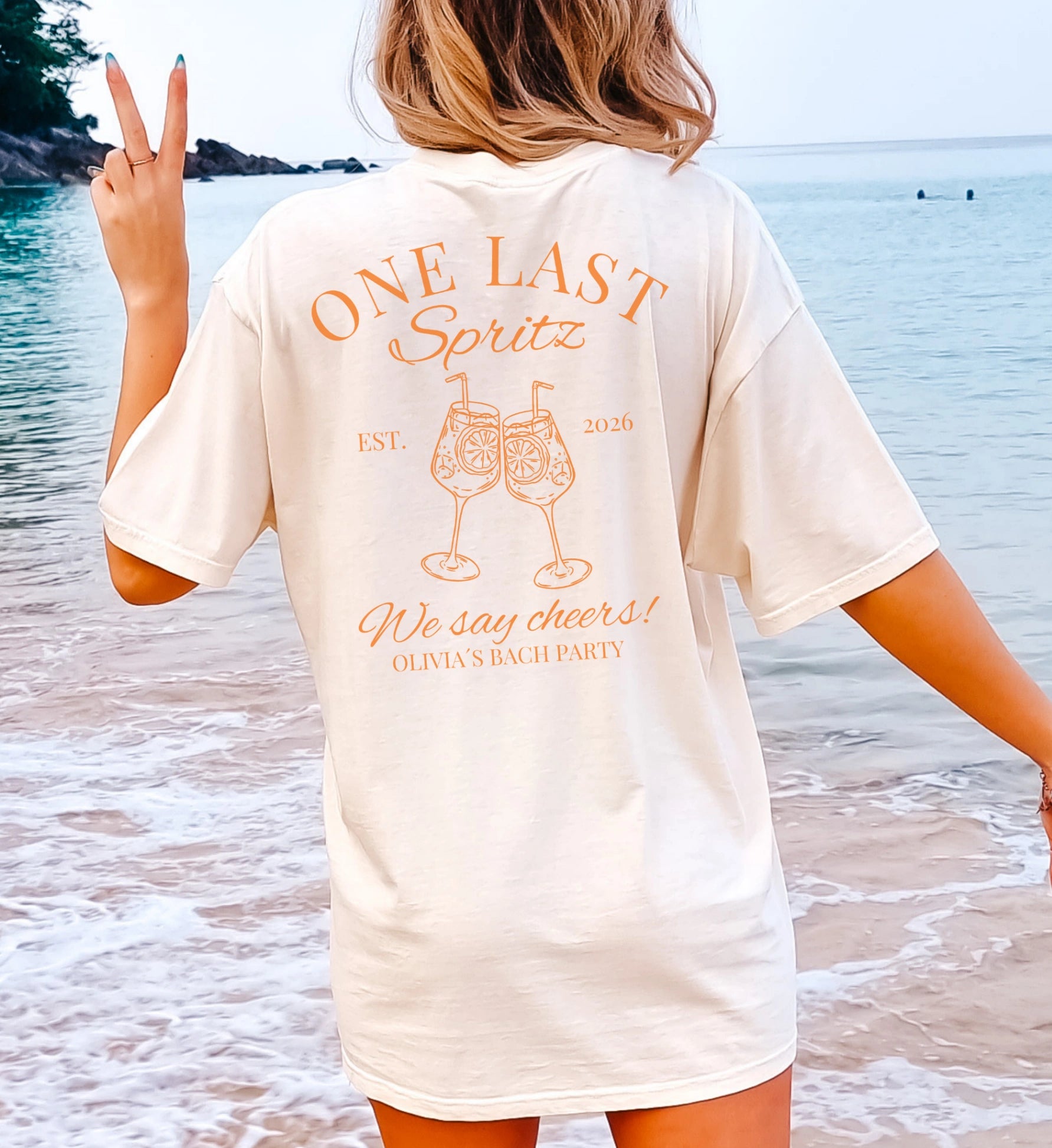 Rückansicht des schlichten und modernen Unisex JGA Shirts für Jungesellenabschiede mit einer bequemen Passform und hochwertiger Verarbeitung von Cincerely Yours.