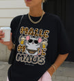 Weisses Mallemaus Shirt von Cincerely Yours mit einem detaillierten Print einer Leopard Bauchtasche und einem gefüllten Bierkrug in der Frontansicht für Partyfans.