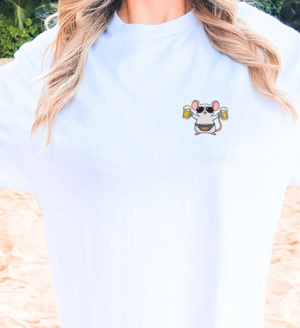 Detailliertes Mallemaus Shirt von Cincerely Yours mit Leoparden-Muster und einem großen Bierkrug Motiv ideal für den nächsten Mallorca Party Urlaub.
