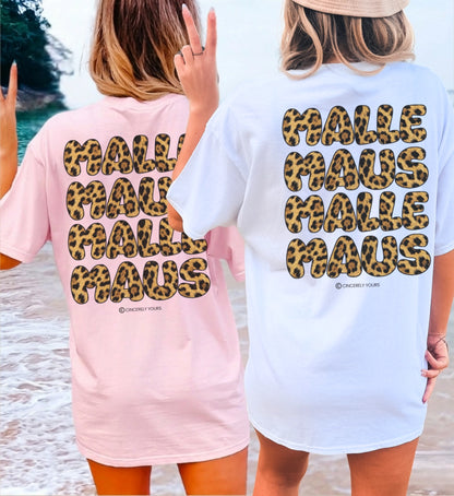Detaillierte Rückansicht des Mallemaus Shirts mit großem Leoparden Backprint und stylischem Schriftzug perfekt für JGA Damen Crews auf Mallorca