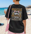 Ein stylisches Tragebild des Mallemaus Shirts im Leopard Design kombiniert mit einem sommerlichen Outfit für die nächste Ballermann Party auf Mallorca.