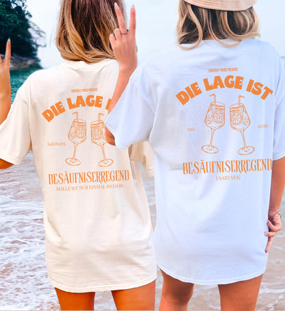 Seitenansicht des Spritz Cocktail Shirts von Cincerely Yours perfekt geeignet als einheitliches Gruppenoutfit für den nächsten JGA oder den anstehenden Malle Urlaub.