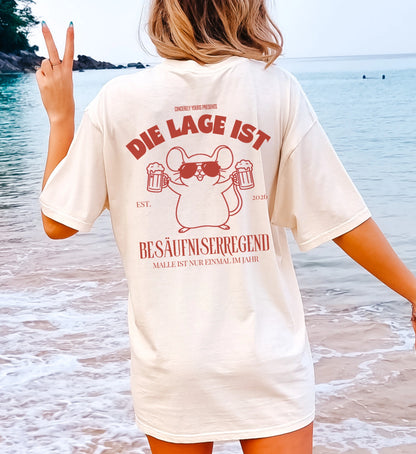 Rückansicht oder Gruppenaufnahme der Mallemaus Shirts, ideal als einheitliches Saufshirt Outfit für Mädelsgruppen beim Mallorca Urlaub oder einer feuchtfröhlichen Sauftour.