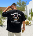 Das individualisierbare Mallemaus Leopard Shirt Die Lage ist besäufniserregend präsentiert als kreative Geschenkidee für alle Fans von Malle Maus.