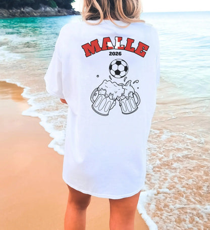 Malle Fussball Shirt — Schweiz Flagge Bierkrug (Personalisierbar) - Cincerely Yours