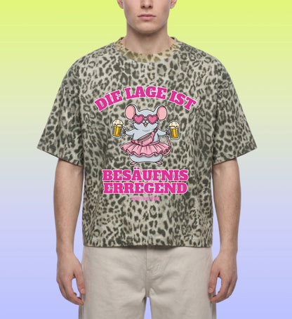Detailansicht der hochwertigen Bedruckung des Malle Maus Shirts mit trendigem Leopard Muster und dem provokanten Statement für alle echten Mallorca Party Fans.