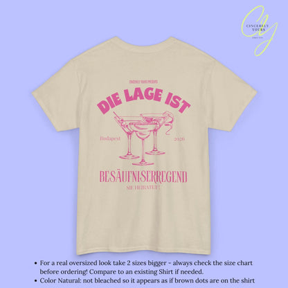 Old Money Bachelorette Party Tee — Die Lage ist besäufniserregend (Customizable) - Cincerely Yours
