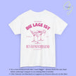 Old Money Bachelorette Party Tee — Die Lage ist besäufniserregend (Customizable) - Cincerely Yours