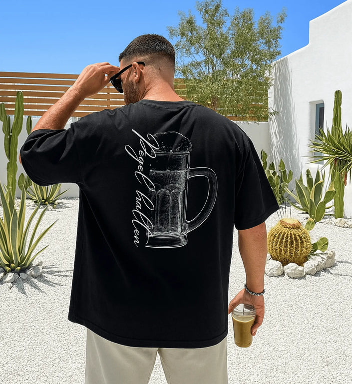 Party Shirt Bierkrug — Pegel halten (Customizable) - Cincerely Yours